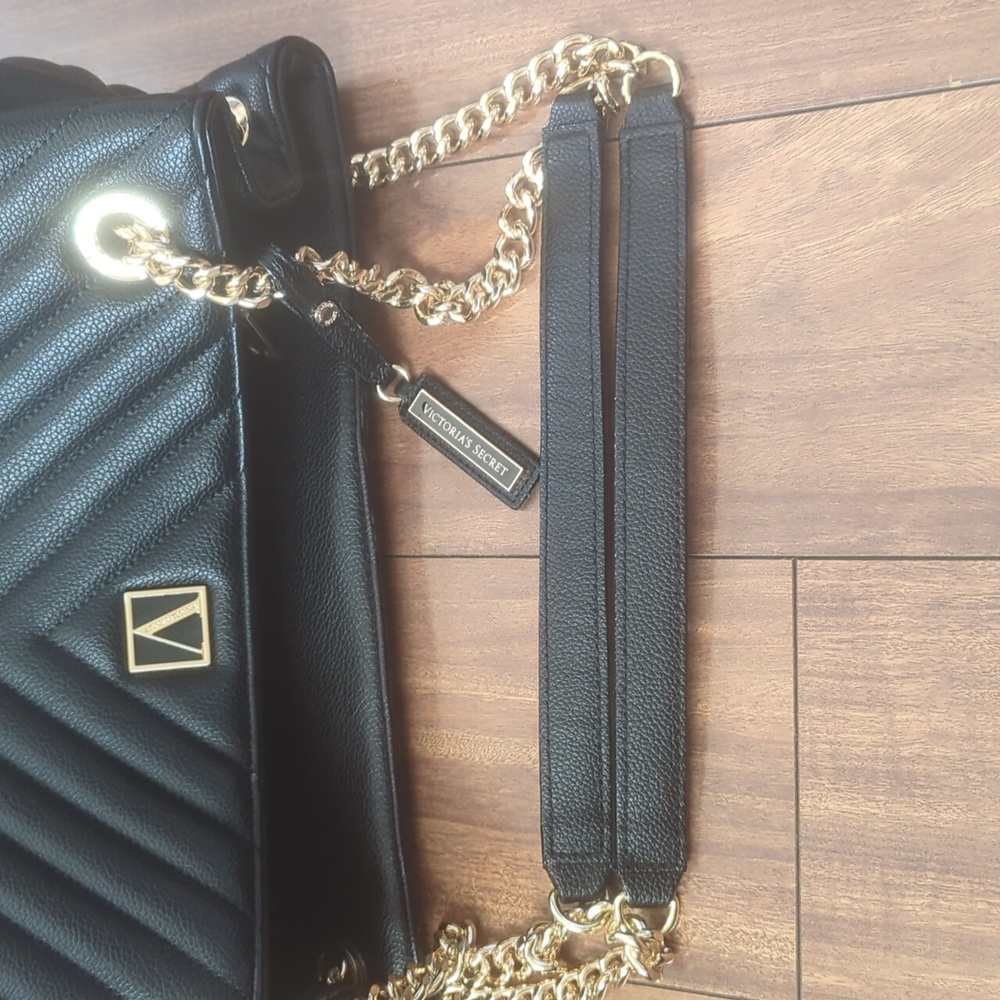 Victoria's Secret Pocketbook - Picture 12 of 13